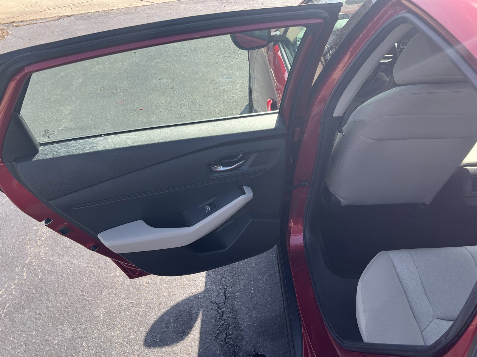 Used 2025 Honda Accord SE image 10