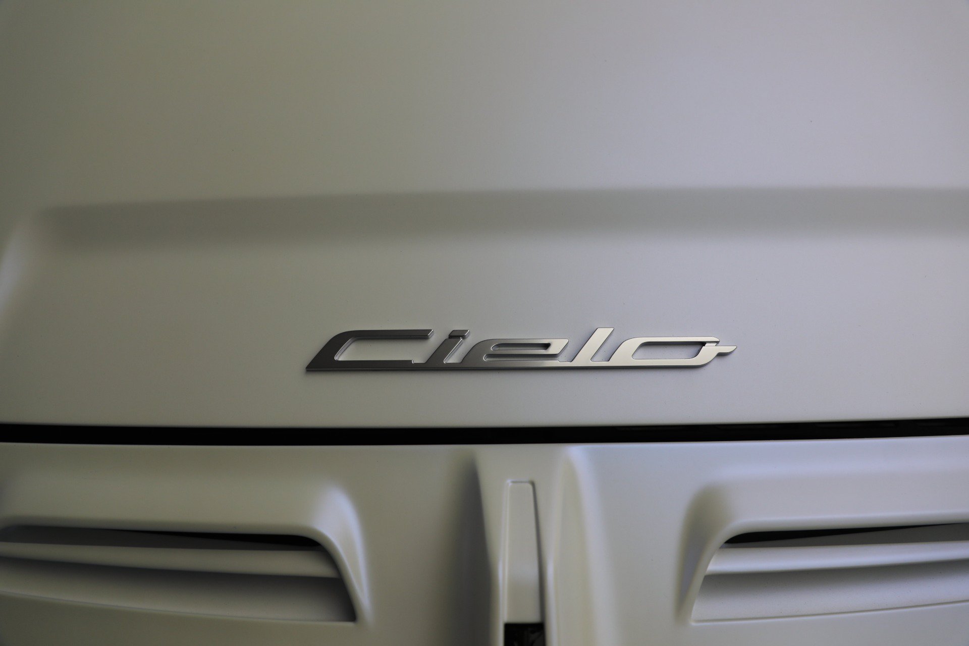 Used 2023 Maserati MC20 Spyder RWD image 42