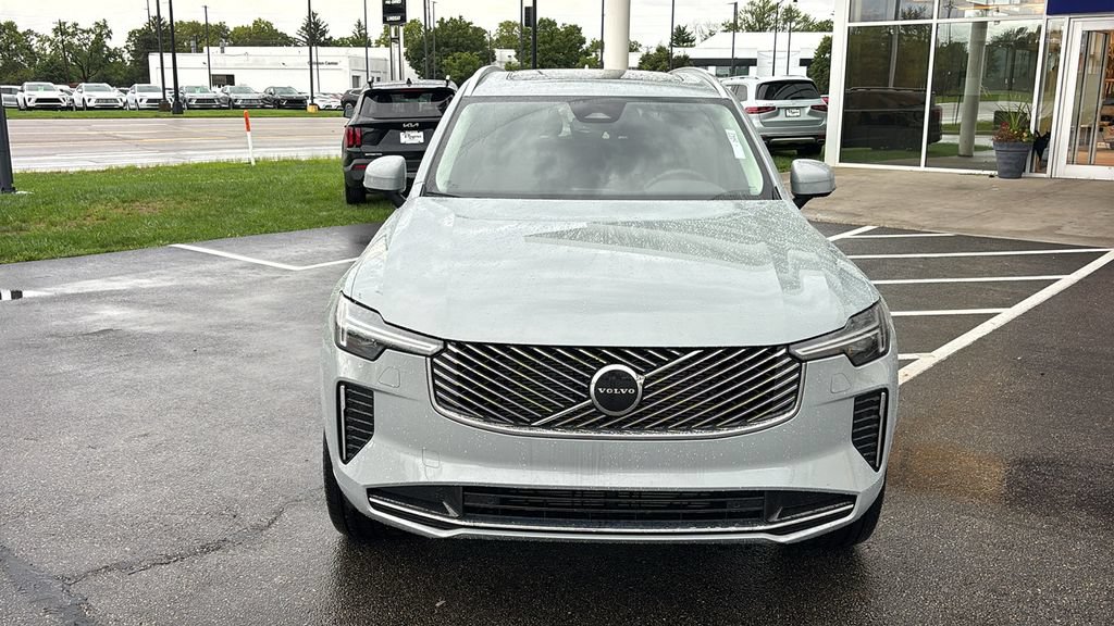 New 2026 Volvo XC90 B5 Core AWD/4WD image 4