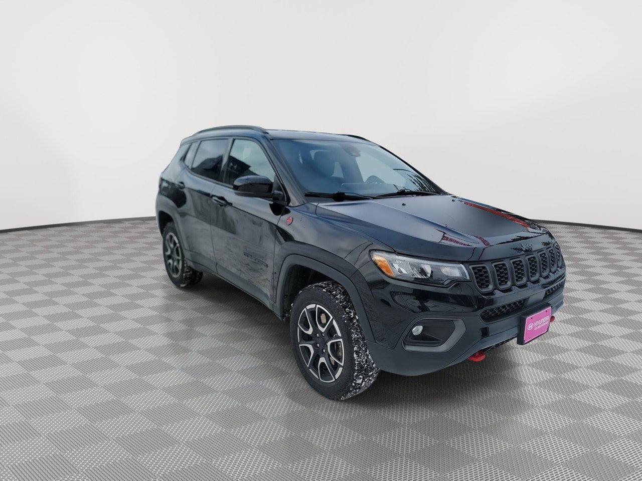 Used 2024 Jeep Compass Trailhawk AWD/4WD image 2