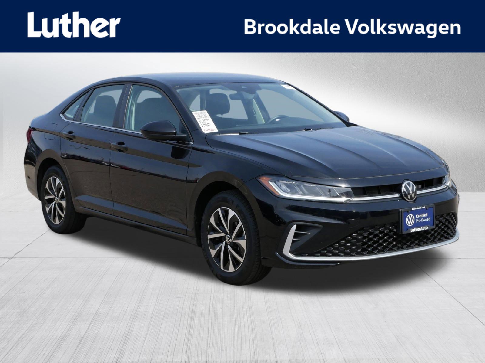 Certified 2025 Volkswagen Jetta S image 1