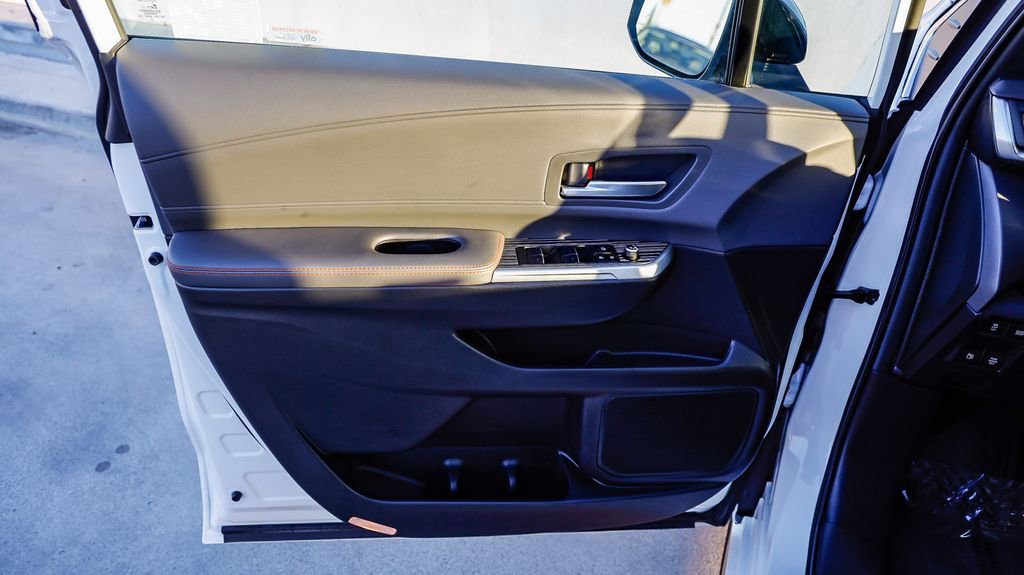 Used 2024 Toyota Sienna XSE w/ XSE Plus Package image 26