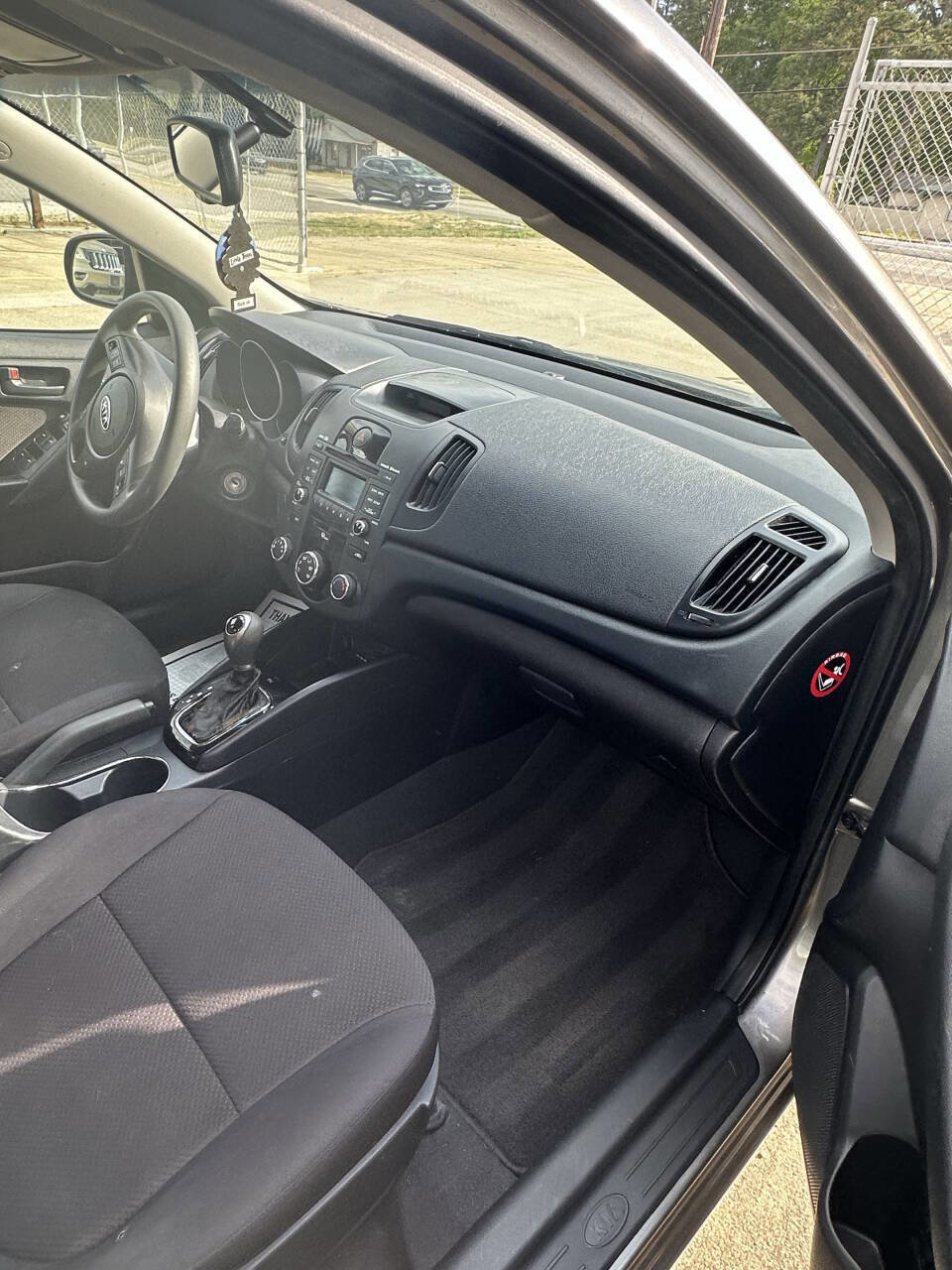 Used 2012 Kia Forte EX FWD image 12
