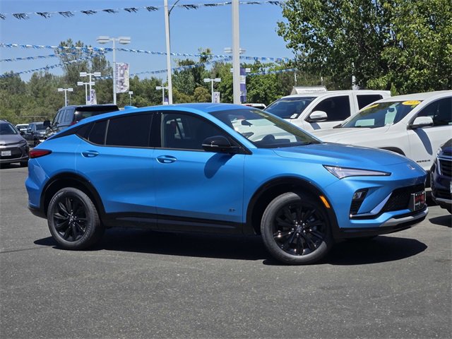 New 2025 Buick Envista Sport Touring w/ Advanced Safety Package image 3