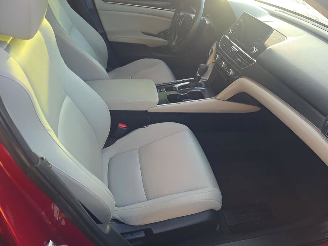 Used 2018 Honda Accord LX image 6