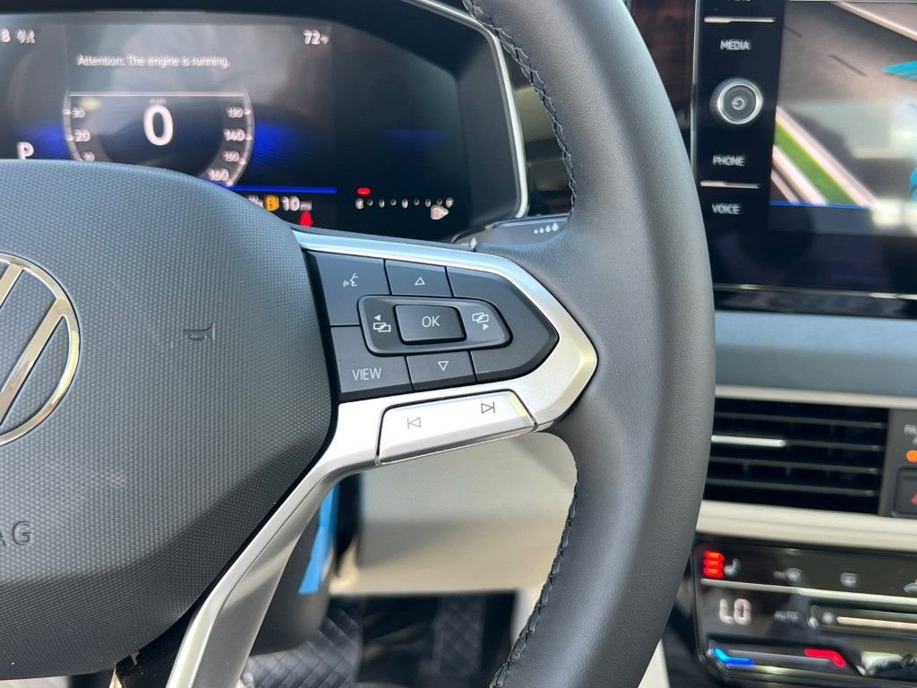 New 2025 Volkswagen Jetta SE image 28