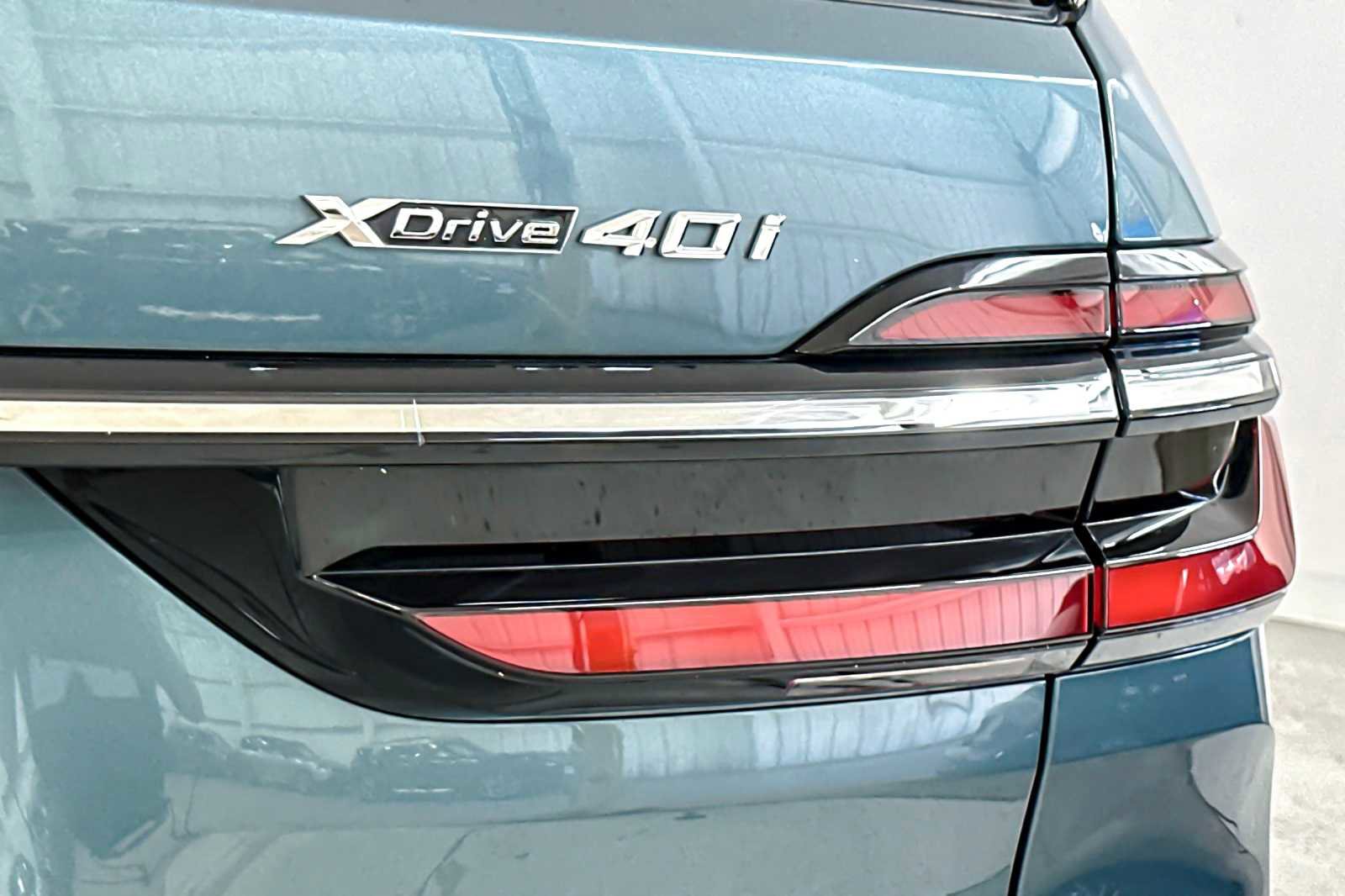 Used 2024 BMW X7 xDrive40i image 28
