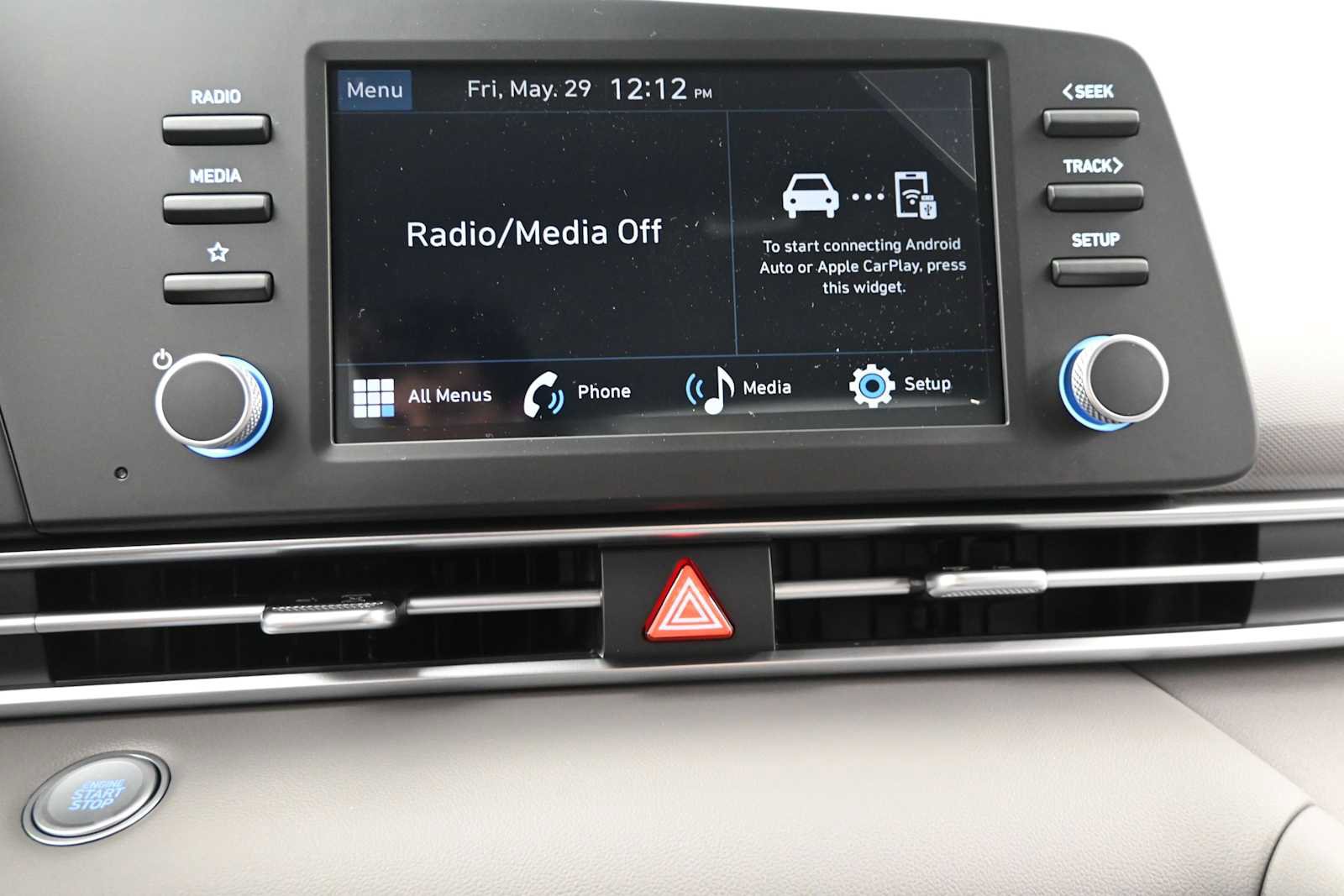 New 2026 Hyundai Elantra Sport FWD image 18