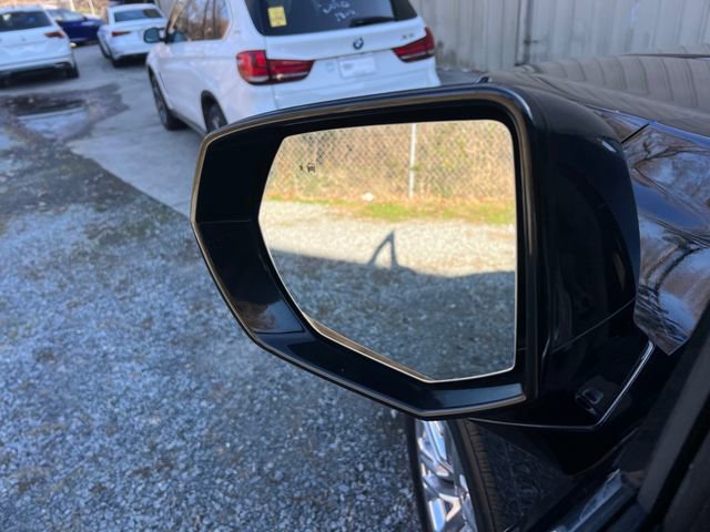 Used 2021 GMC Yukon SLT w/ SLT Premium Package image 13