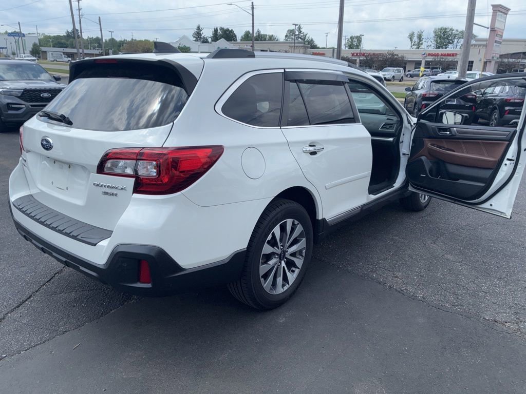 Used 2019 Subaru Outback 3.6R Touring AWD/4WD image 7
