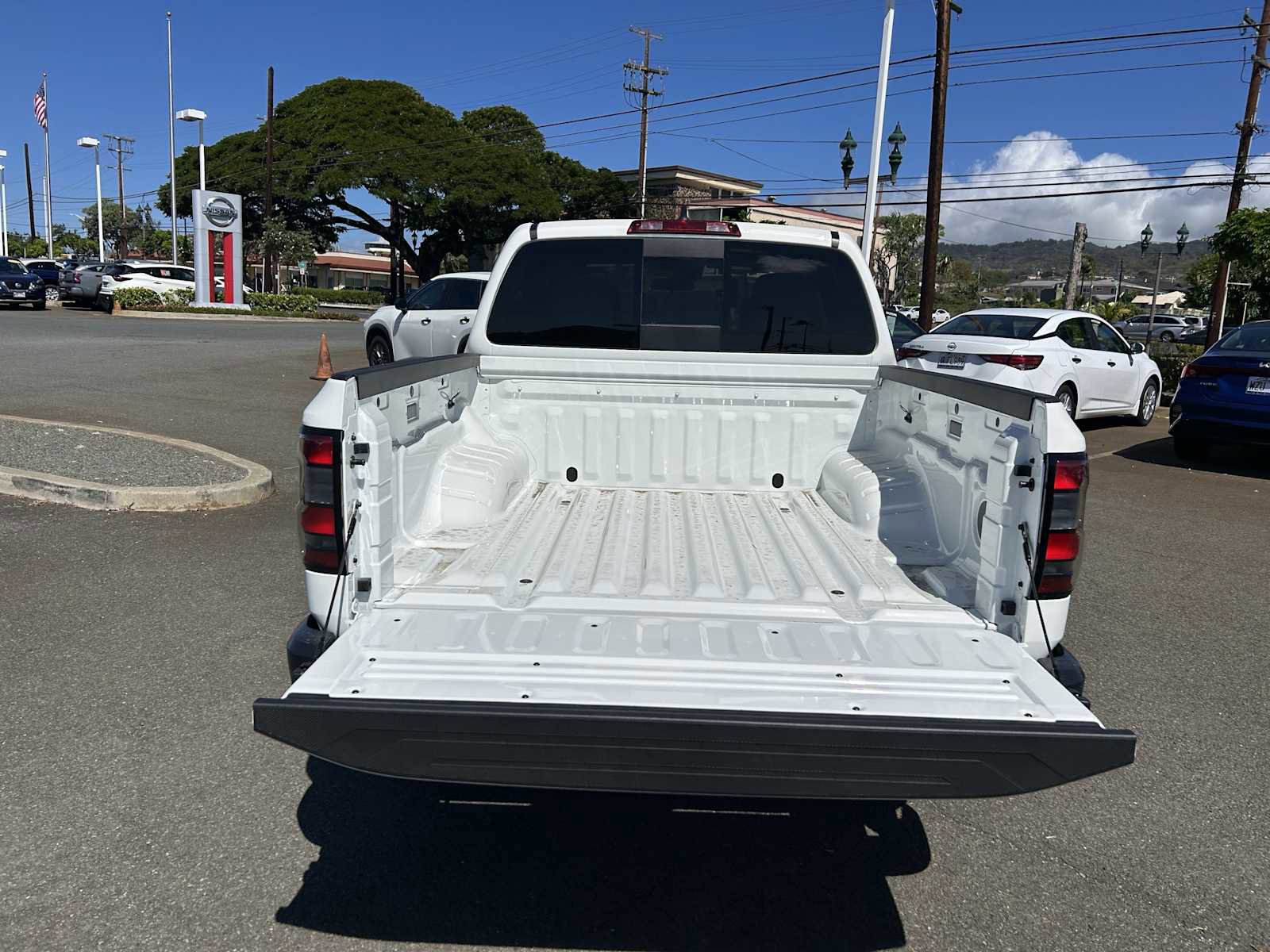 New 2026 Nissan Frontier S image 11