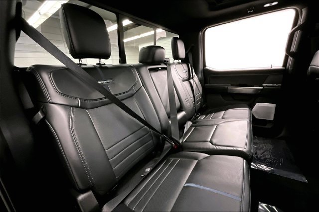 Used 2025 Ford F250 Platinum AWD/4WD image 24
