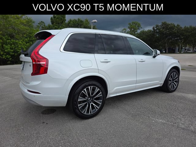 Used 2022 Volvo XC90 T5 Momentum w/ Protection Package Premier FWD image 3