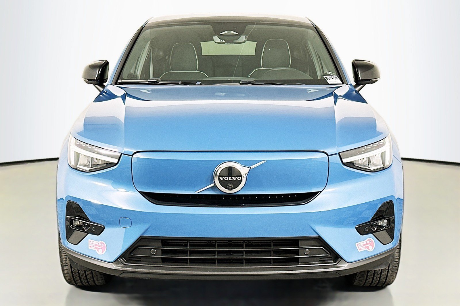 Used 2023 Volvo C40 P8 Recharge Plus w/ Protection Package Premier AWD/4WD image 2