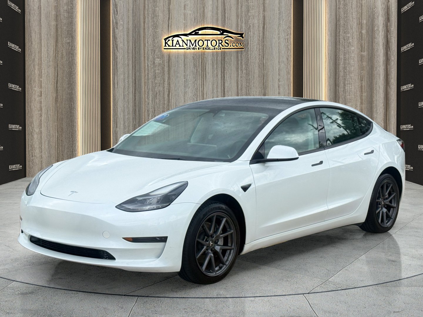 Used 2023 Tesla Model 3 Standard Range RWD image 6