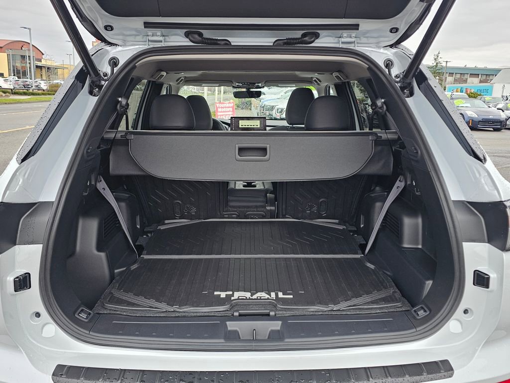 New 2026 Mitsubishi Outlander Trail Edition image 11