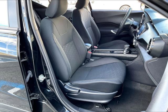 Used 2024 Nissan Kicks SV image 6