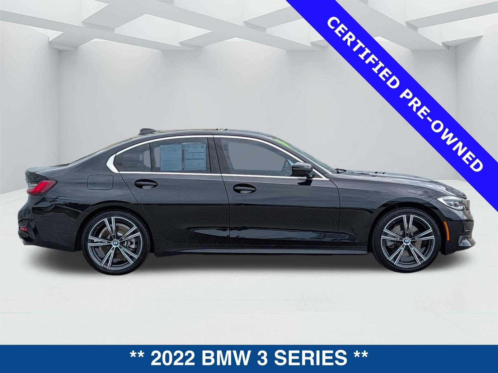 Used 2022 BMW 330i xDrive Sedan w/ Premium Package 2 AWD/4WD image 4