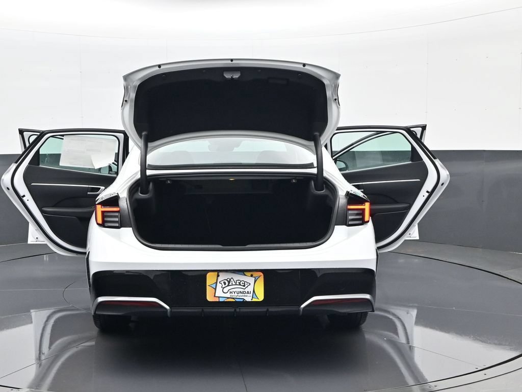 New 2026 Hyundai Sonata SEL FWD image 32