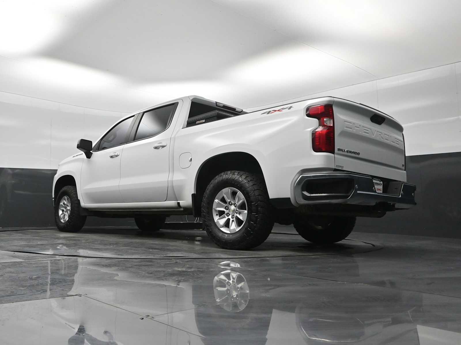 Used 2020 Chevrolet Silverado 1500 LT w/ Convenience Package image 21