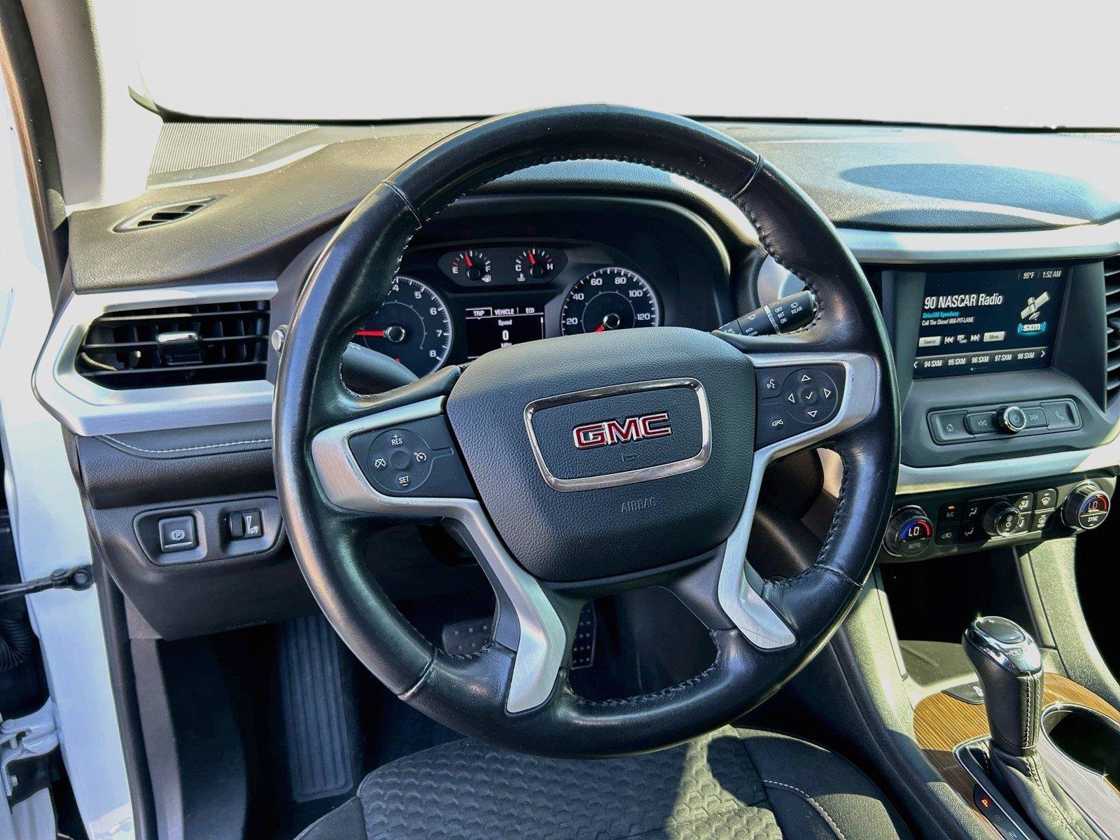 Used 2019 GMC Acadia SLE FWD image 38