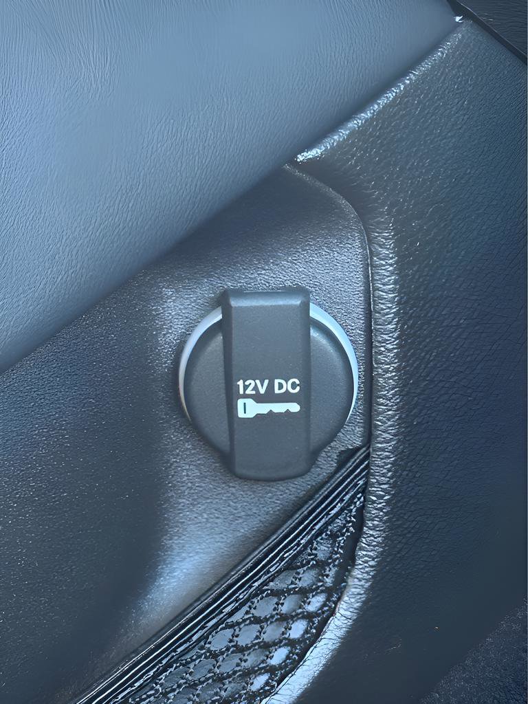 Used 2023 Dodge Challenger R/T w/ Cold Weather Group image 40