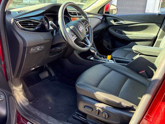 Used 2023 Buick Encore GX Essence w/ Experience Buick Package FWD image 3
