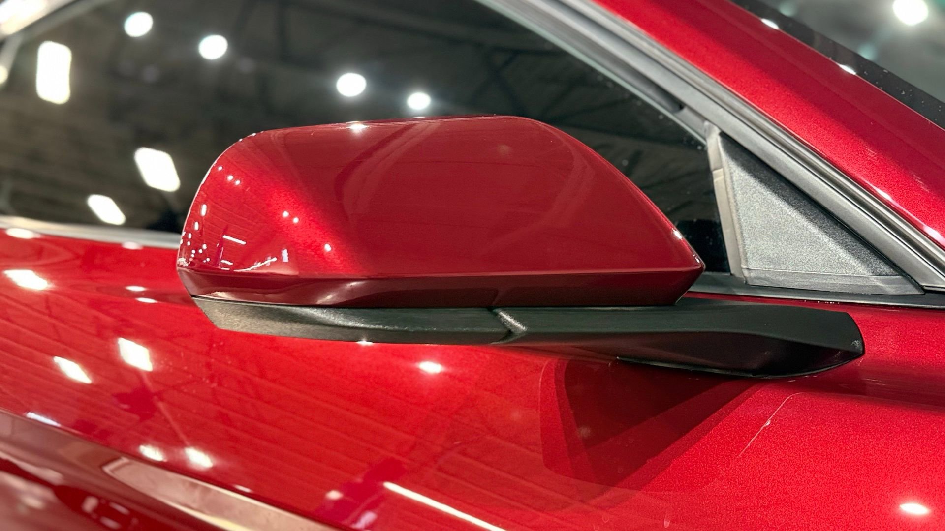 Used 2017 Ford Mustang Coupe image 12