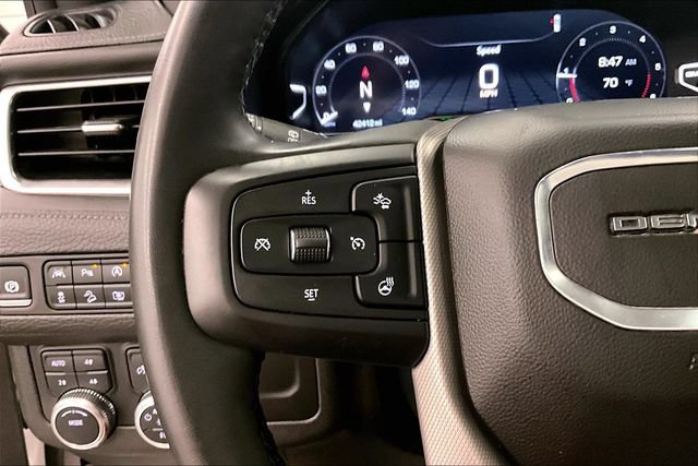 Used 2024 GMC Yukon XL Denali AWD/4WD image 27