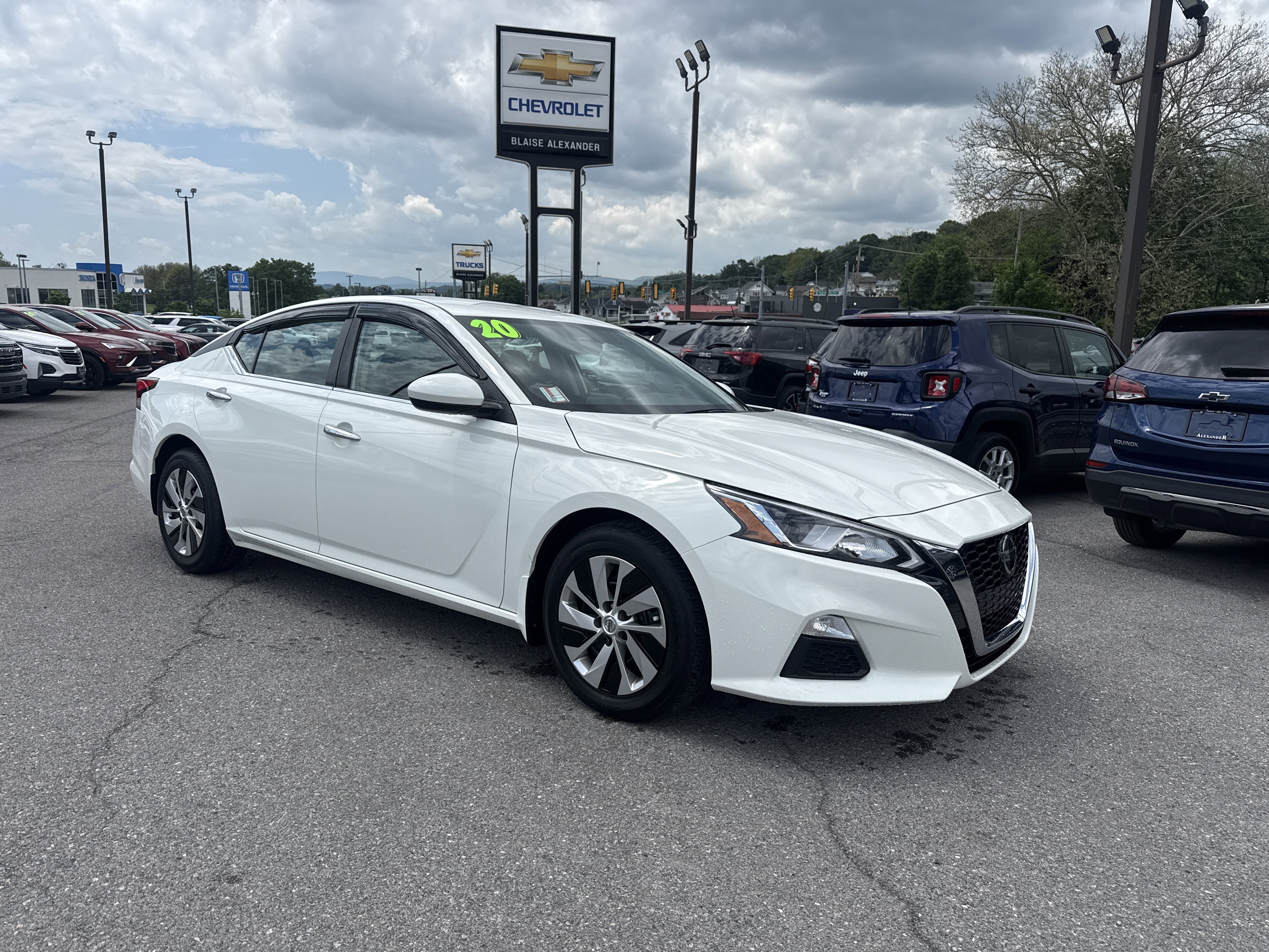 Used 2020 Nissan Altima 2.5 S FWD image 1