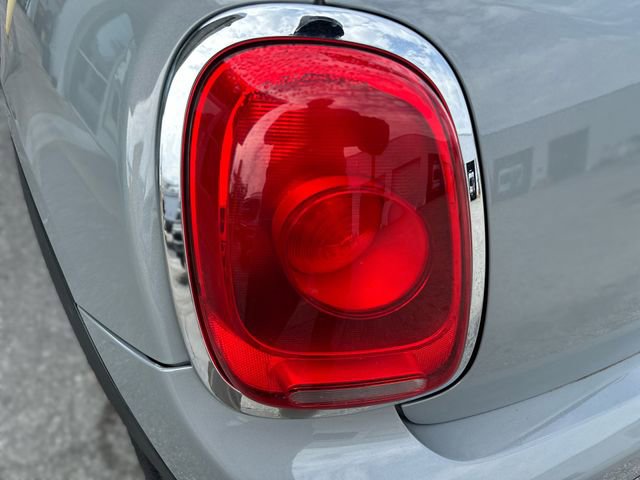 Used 2016 MINI Cooper 4-Door Hardtop FWD image 25