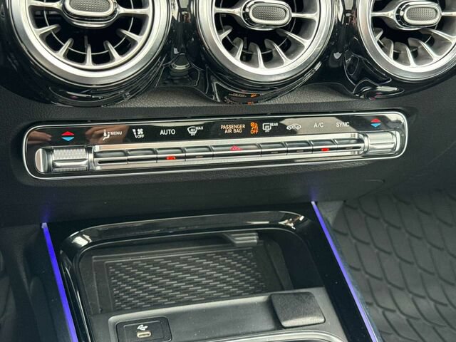 Used 2026 Mercedes-Benz GLB 250 4MATIC image 23