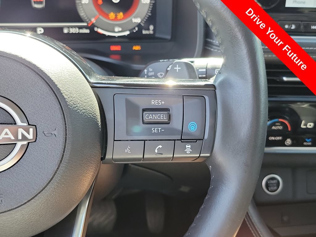 Used 2023 Nissan Rogue Platinum w/ Platinum Premium Package FWD image 8