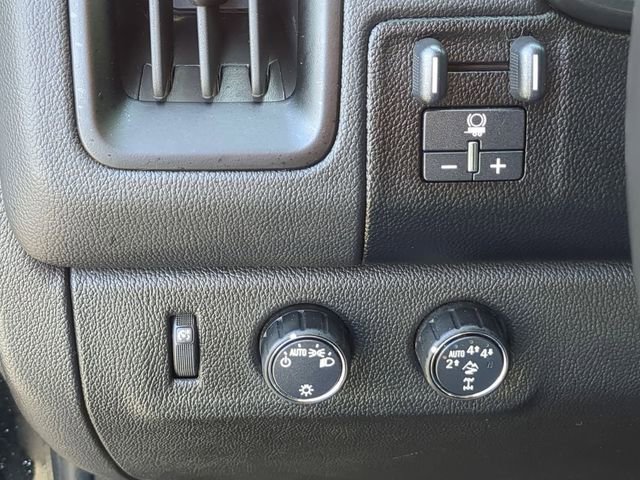 Used 2021 Chevrolet Colorado ZR2 w/ ZR2 Midnight Special Edition image 20