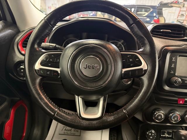 Used 2017 Jeep Renegade Trailhawk image 12