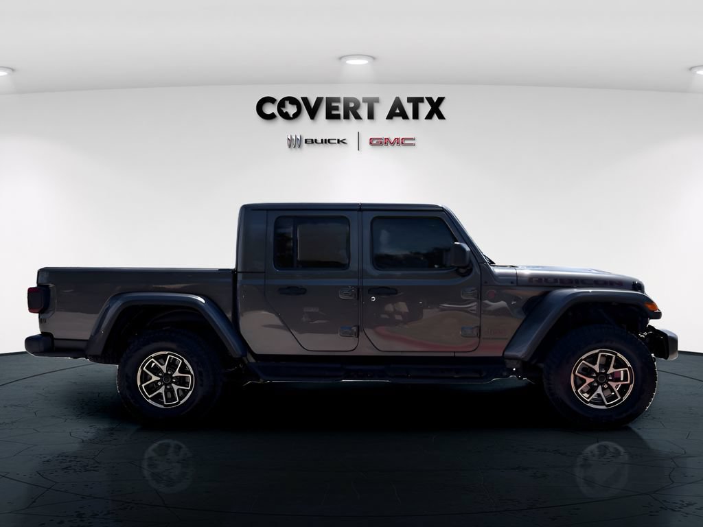 Used 2025 Jeep Gladiator Rubicon w/ Convenience Group AWD/4WD image 5