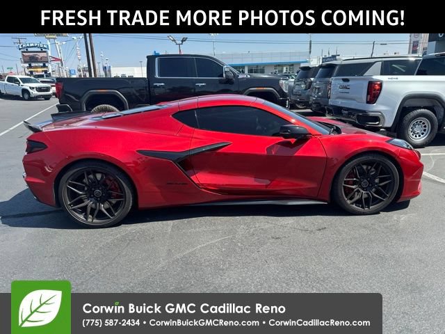 Used 2024 Chevrolet Corvette Z06 w/ Stealth Interior Trim Package RWD image 5