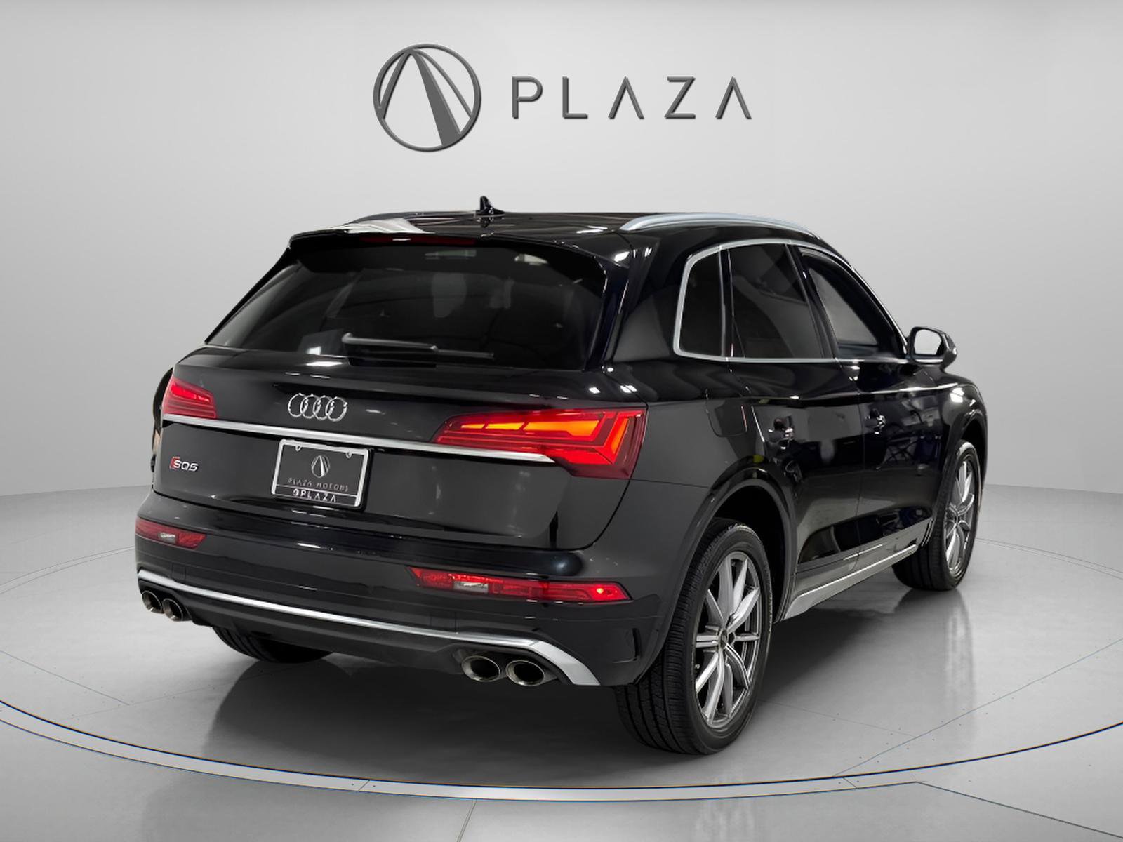 Used 2023 Audi SQ5 Premium Plus w/ Premium Plus Package image 5