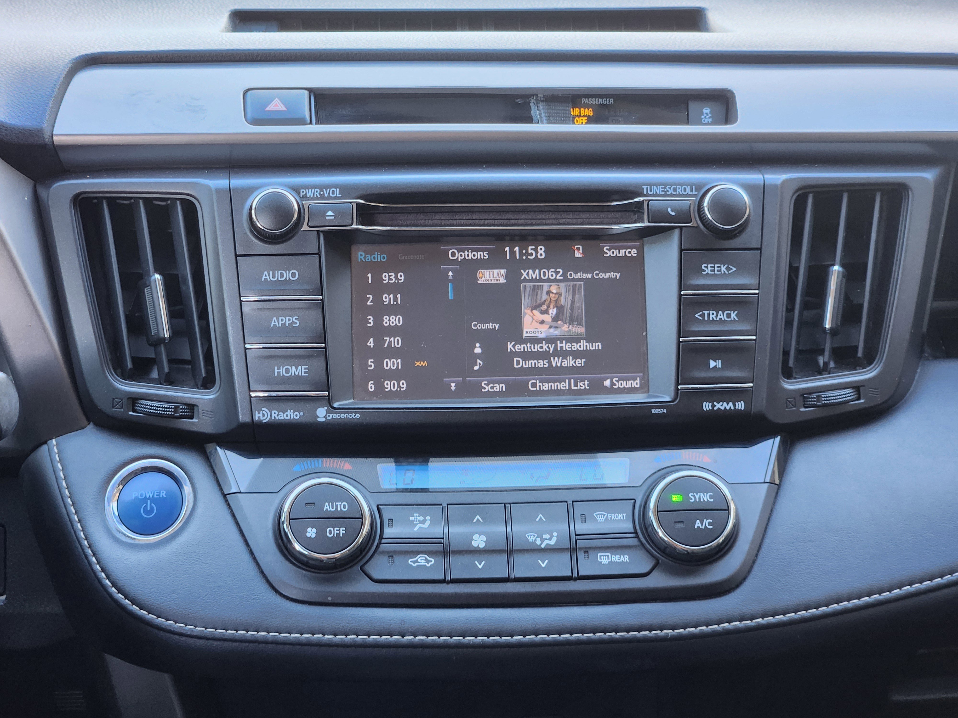 Used 2016 Toyota RAV4 XLE image 25