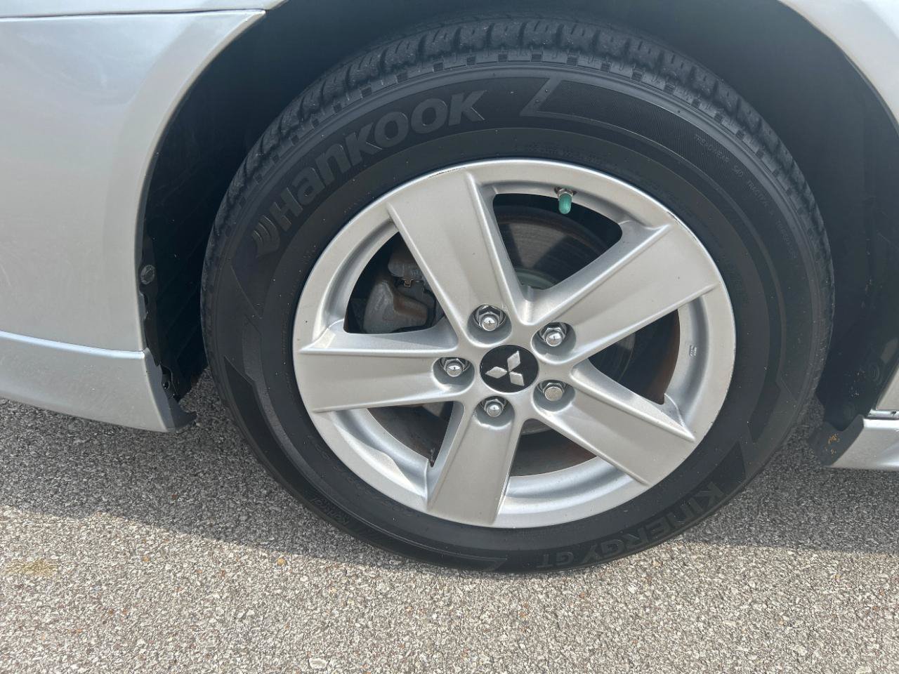 Used 2009 Mitsubishi Lancer ES FWD image 11