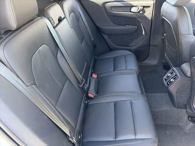 Certified 2025 Volvo XC40 B5 Plus w/ Climate Package AWD/4WD image 14