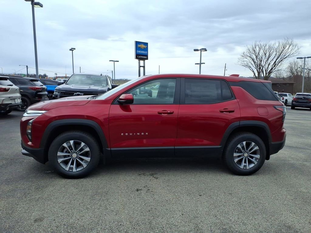 New 2026 Chevrolet Equinox LT w/ Convenience Package II image 2