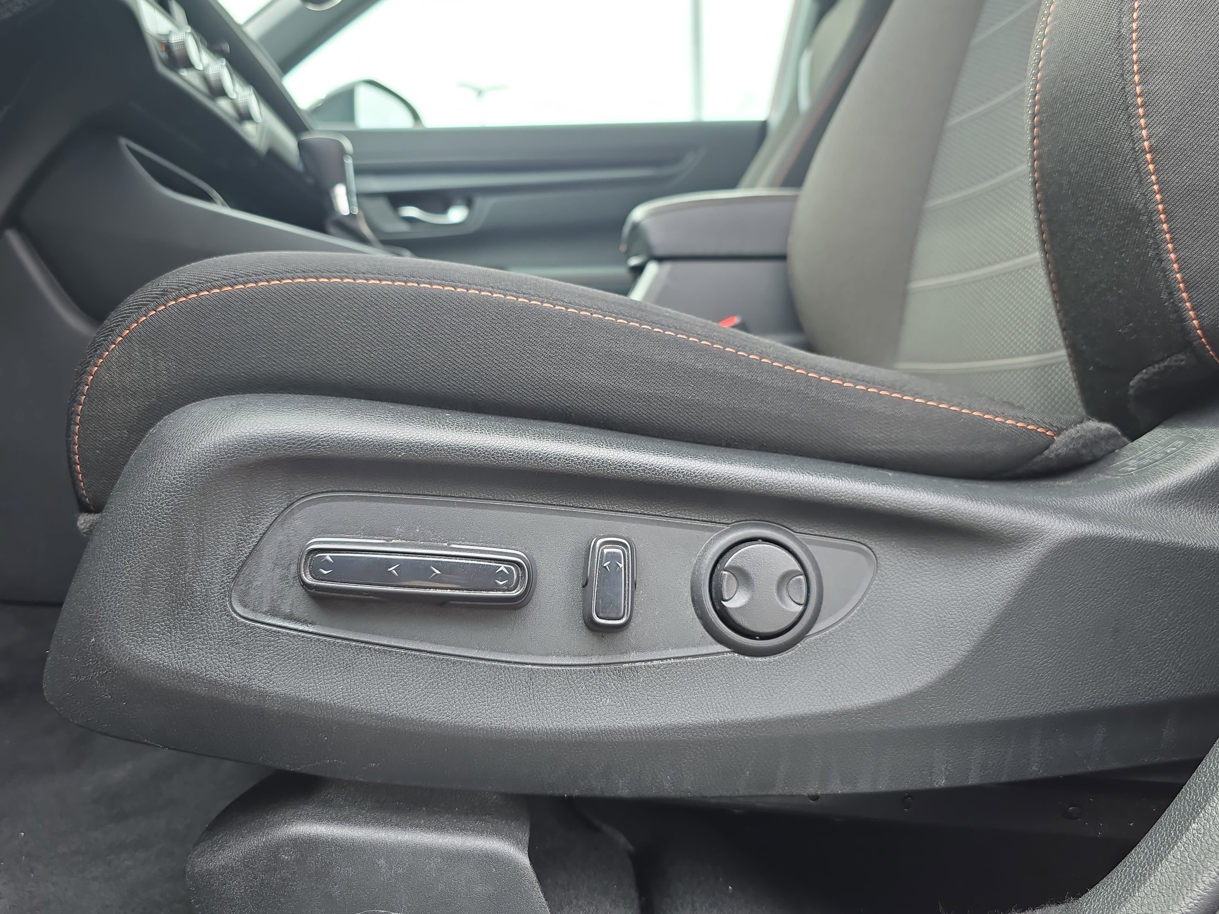 Used 2023 Honda CR-V Sport image 29