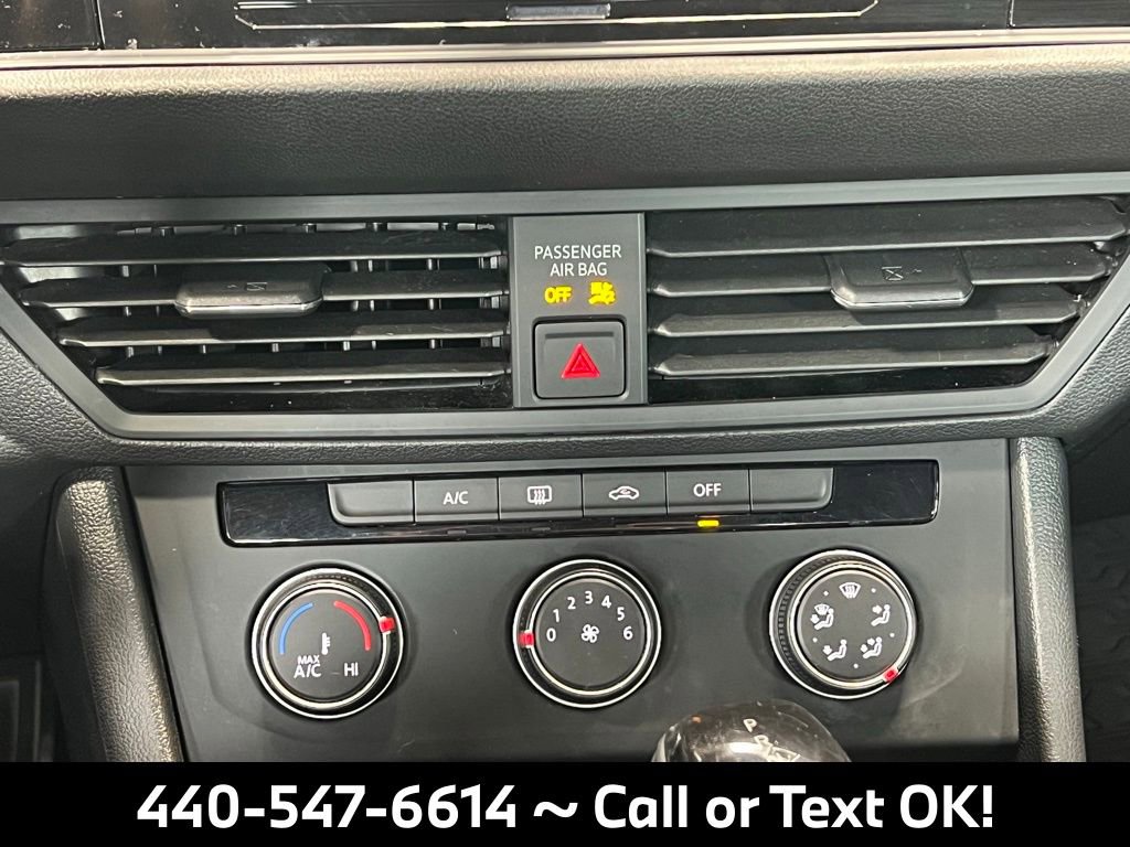 Used 2023 Volkswagen Jetta Sport image 31