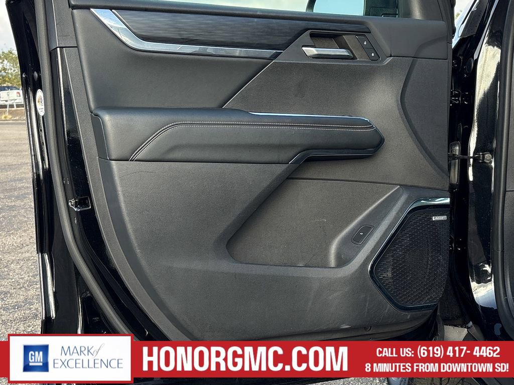 Used 2024 GMC Acadia Elevation image 14