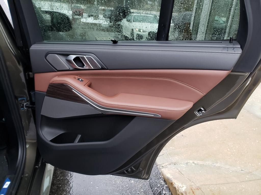 New 2026 BMW X5 M60i image 18