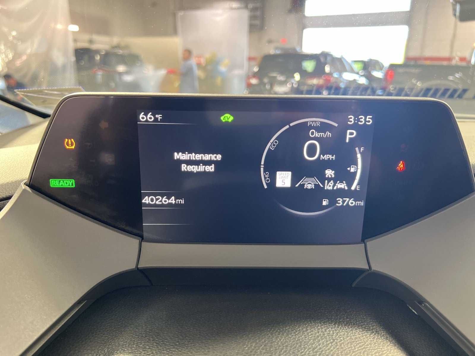 Used 2025 Toyota Prius LE FWD image 17