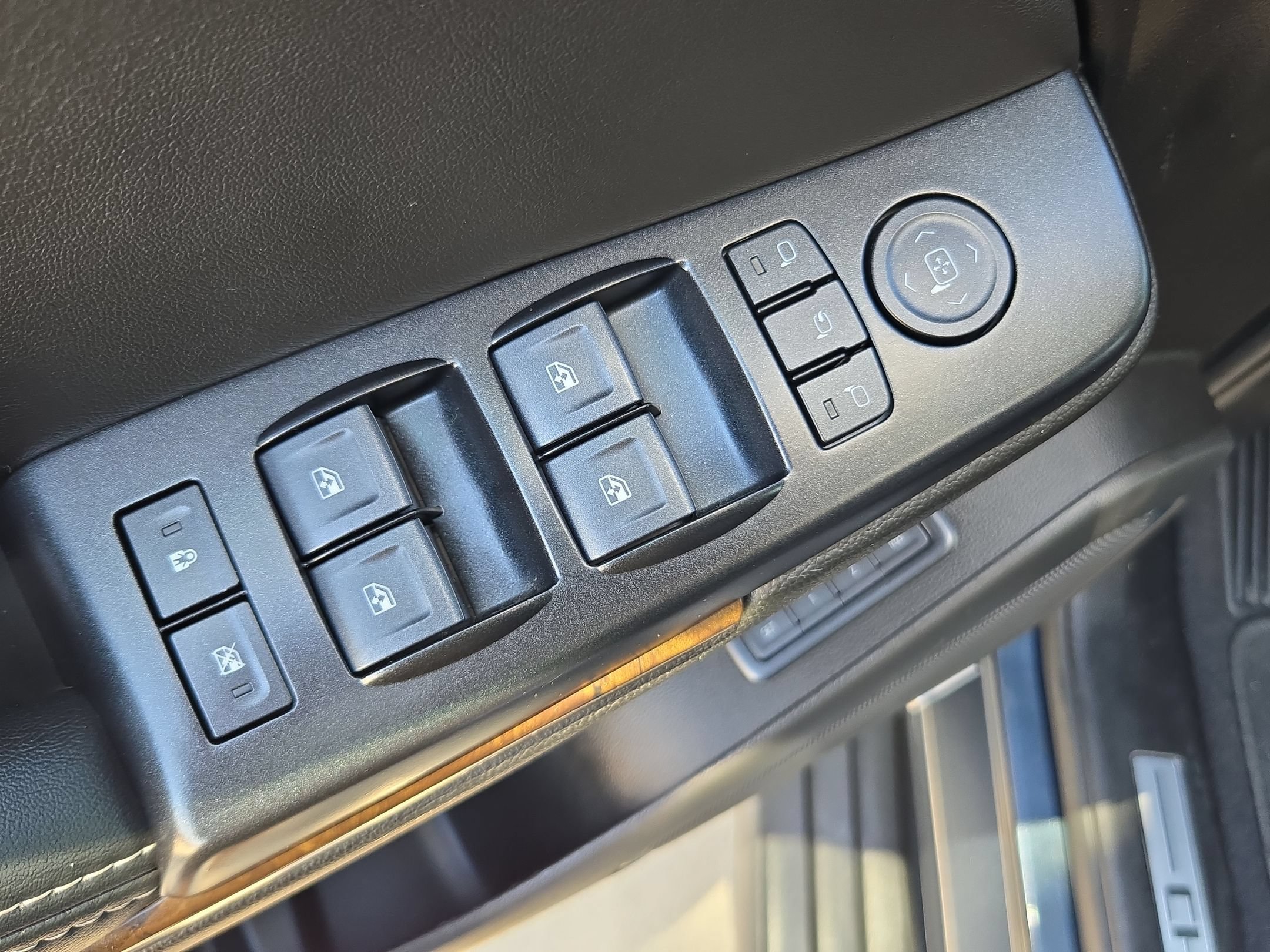 Used 2020 Chevrolet Tahoe LT AWD/4WD image 12