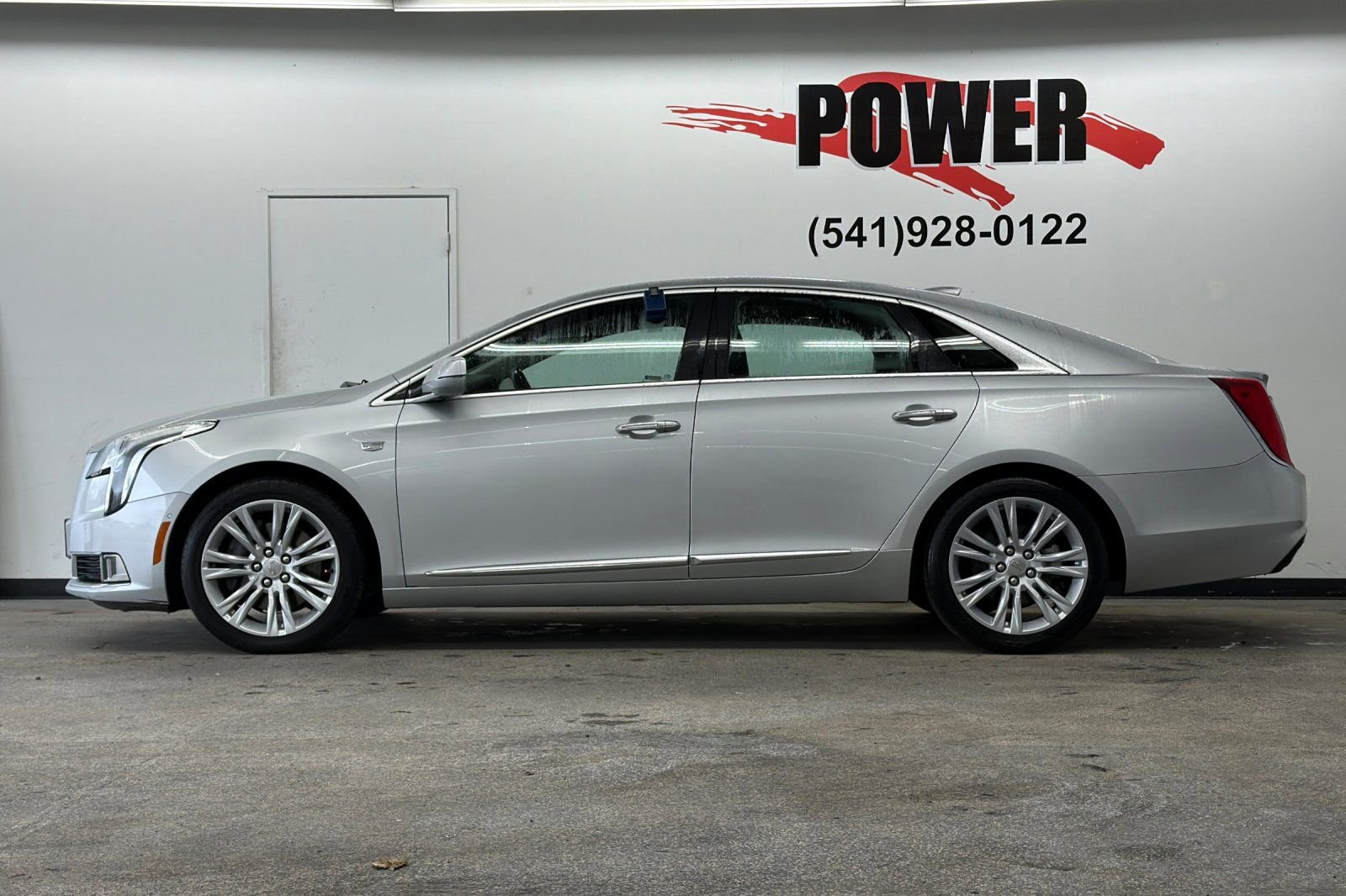Used 2018 Cadillac XTS Luxury image 6
