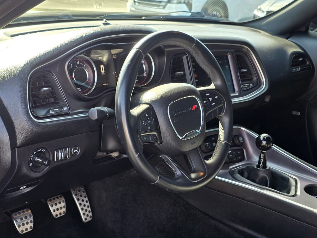 Used 2015 Dodge Challenger R/T w/ Quick Order Package 22B R/T image 10